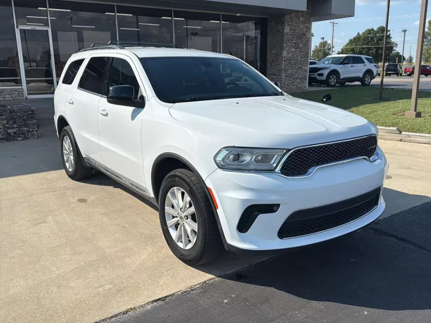 2023 Dodge Durango SXT photo 1