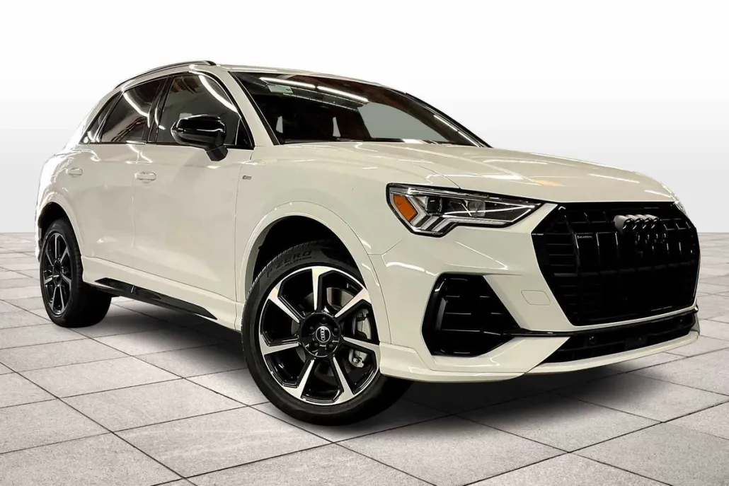 2025 Audi Q3 S line Premium Plus 45 TFSI photo 1