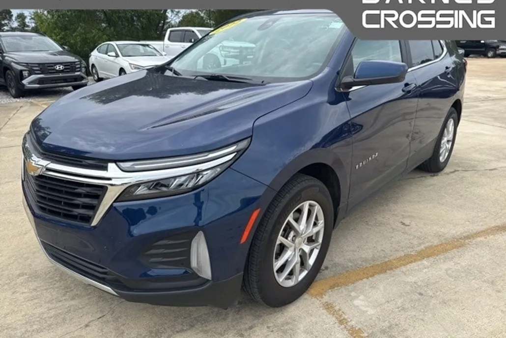 2022 Chevrolet Equinox LT photo 1