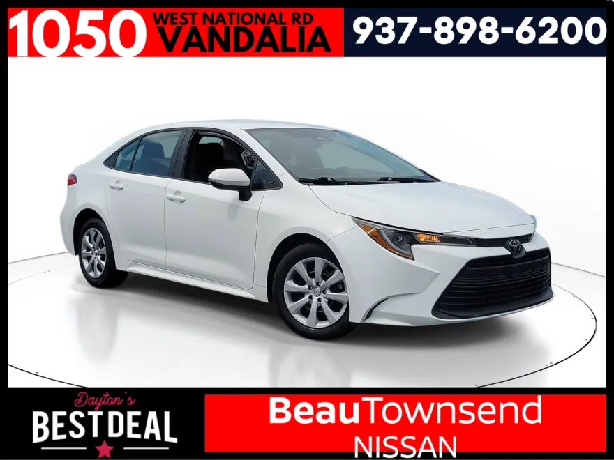 2023 Toyota Corolla LE photo 1