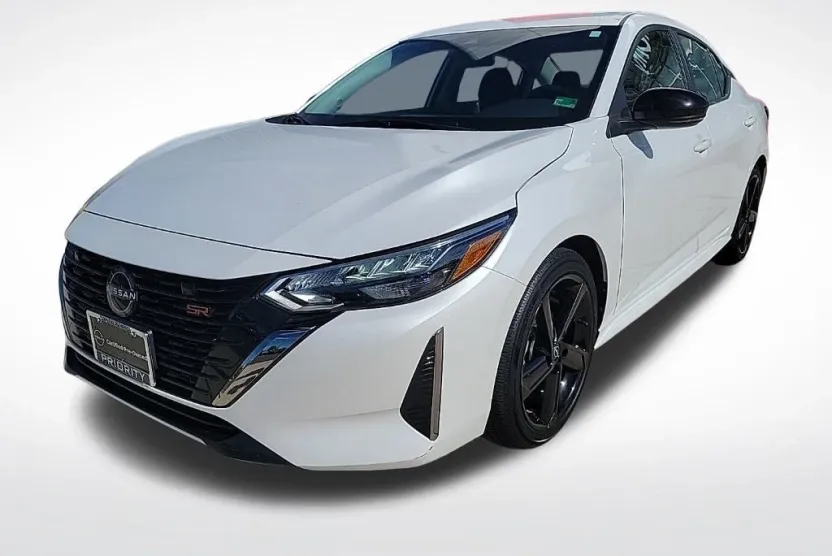 2024 Nissan Sentra SR photo 1