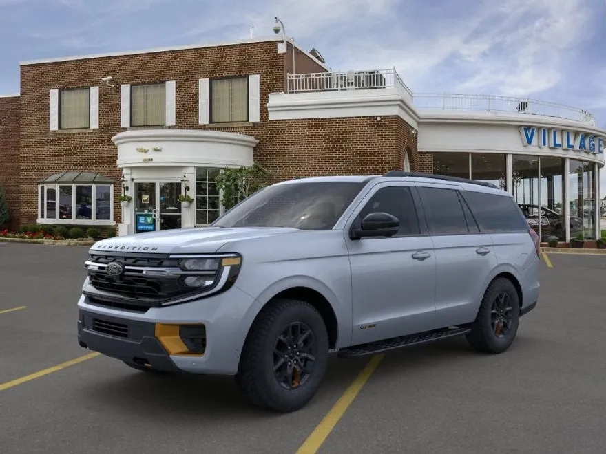 2025 Ford Expedition photo 1