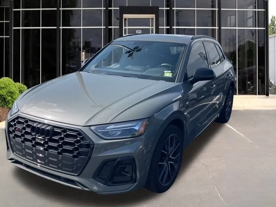 2024 Audi SQ5 Premium Plus photo 1