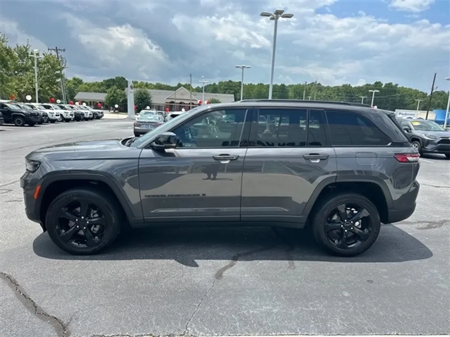 2024 Jeep Grand Cherokee Altitude X photo 1