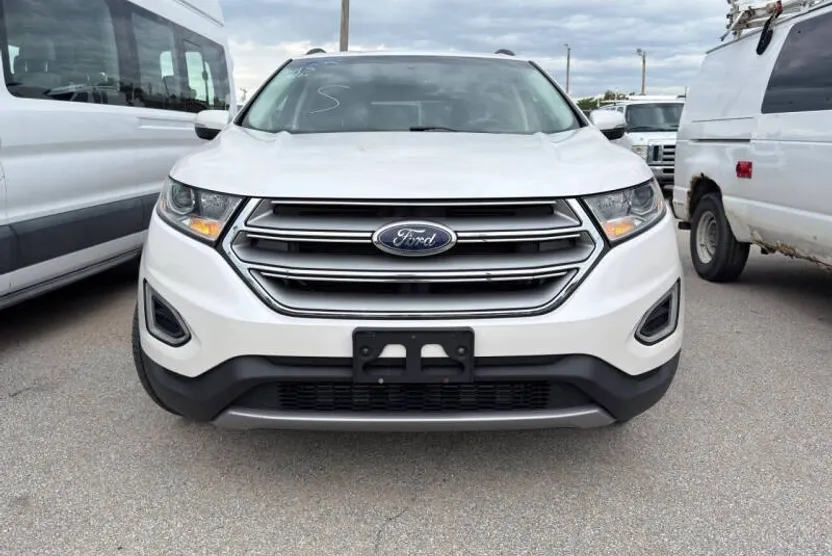 2016 Ford Edge SEL photo 1