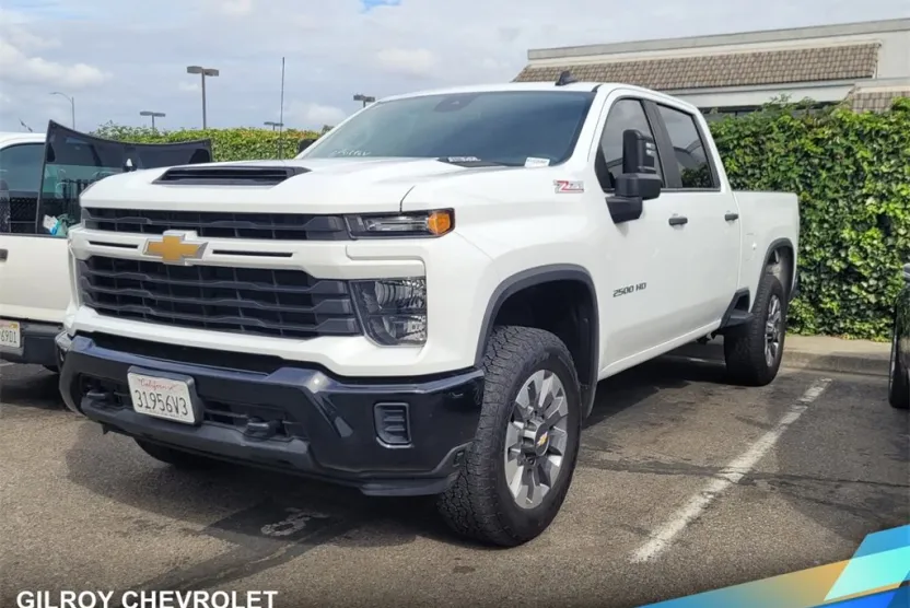 2024 Chevrolet Silverado 2500HD Custom photo 1