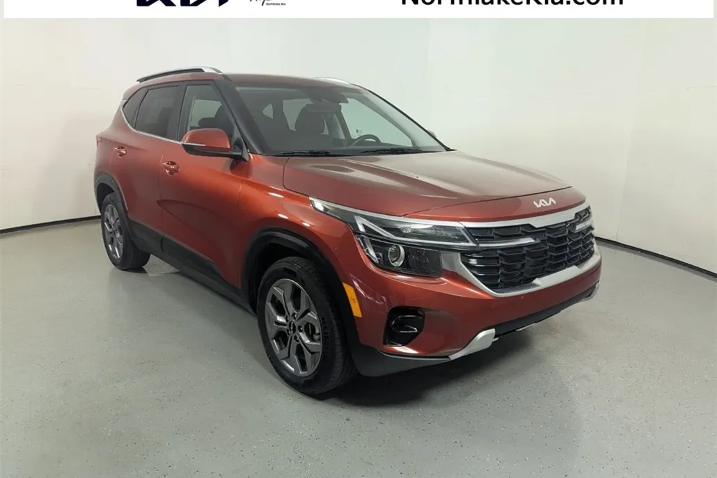 2024 Kia Seltos S photo 1