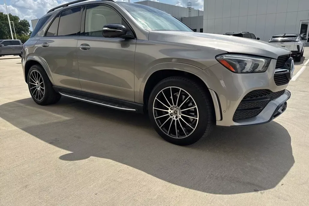 2023 Mercedes Benz GLE 450 4MATIC photo 1