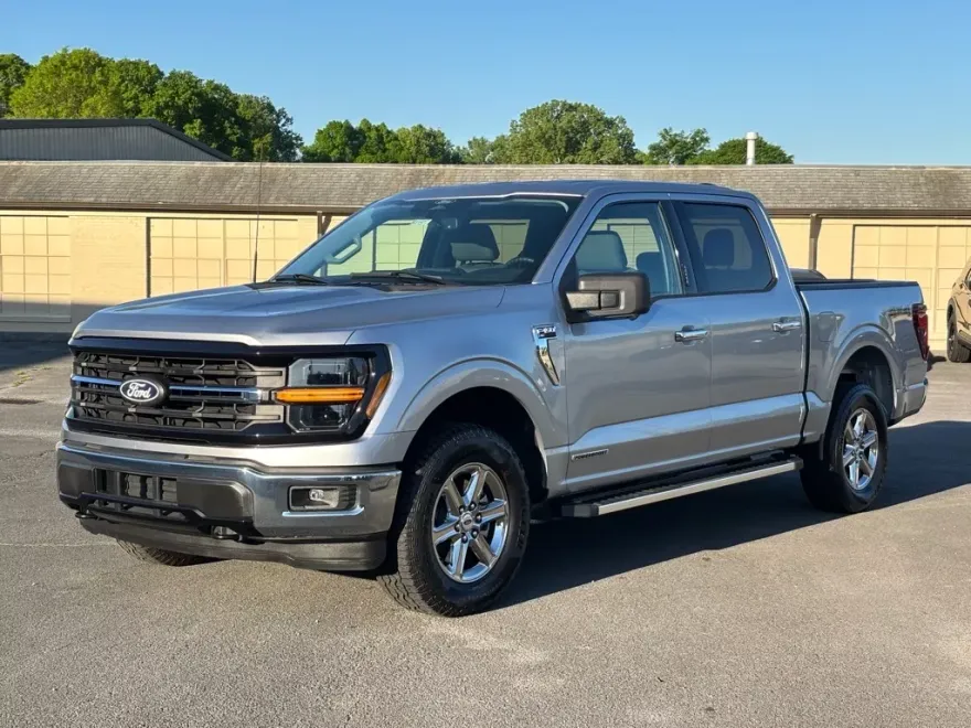 2024 Ford F-150 XLT photo 1