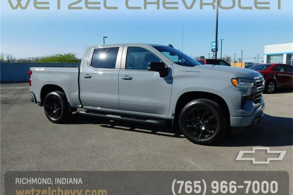 2024 Chevrolet Silverado 1500 RST photo 1