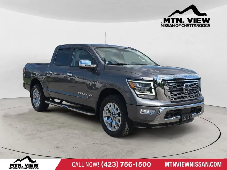 2020 Nissan Titan SL photo 1