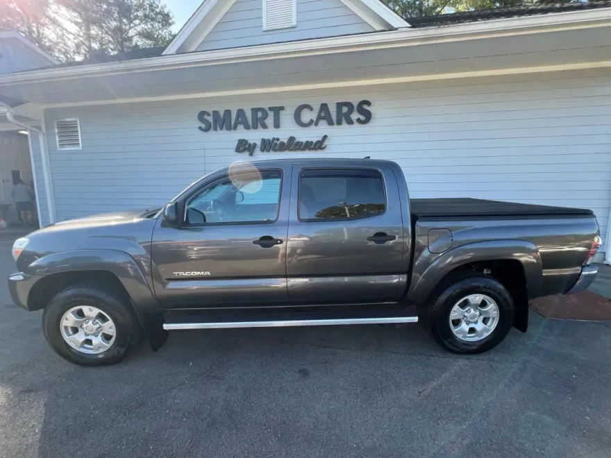 2014 Toyota Tacoma photo 1