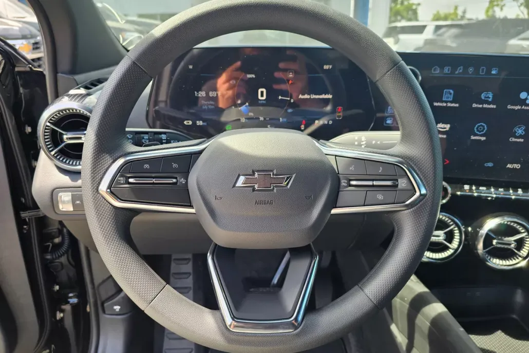 2025 Chevrolet Blazer EV photo 1