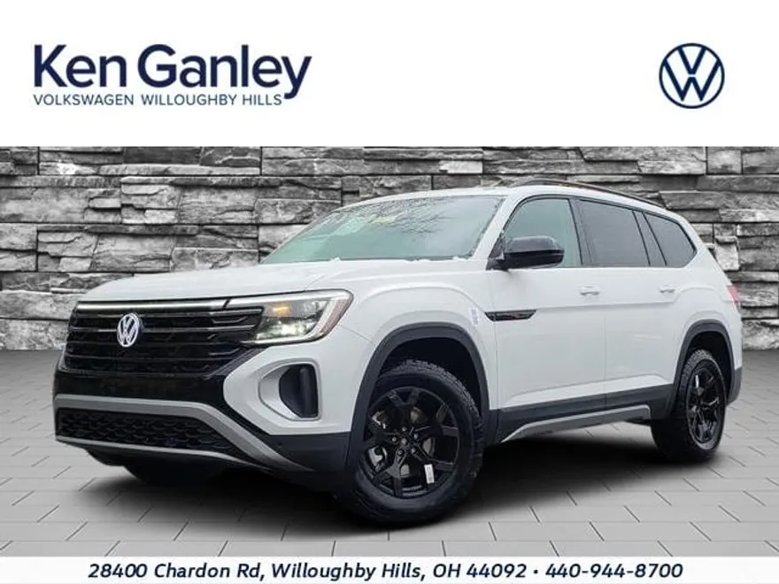 2025 Volkswagen Atlas Peak Edition photo 1