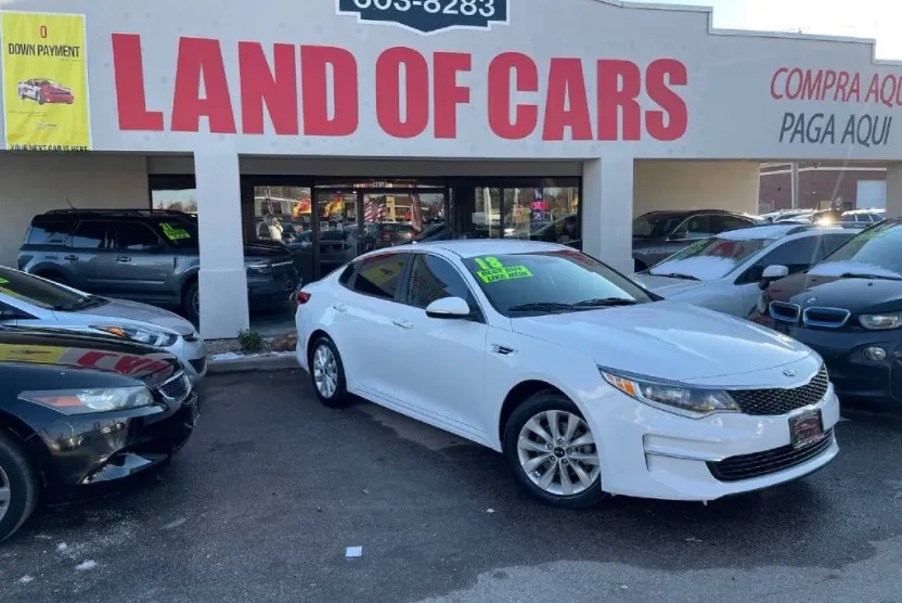 2018 Kia Optima LX photo 1