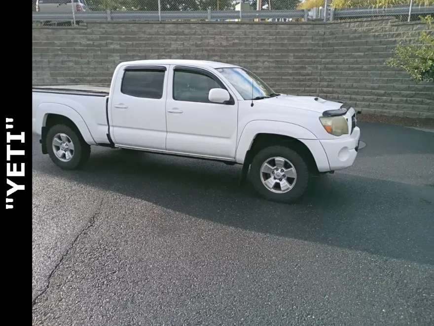 2011 Toyota Tacoma Base V6 photo 1