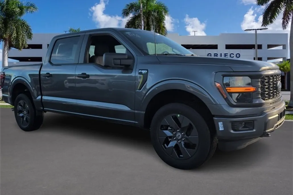2025 Ford F-150 STX photo 1