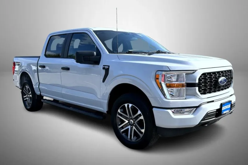 2022 Ford F-150 XL photo 1