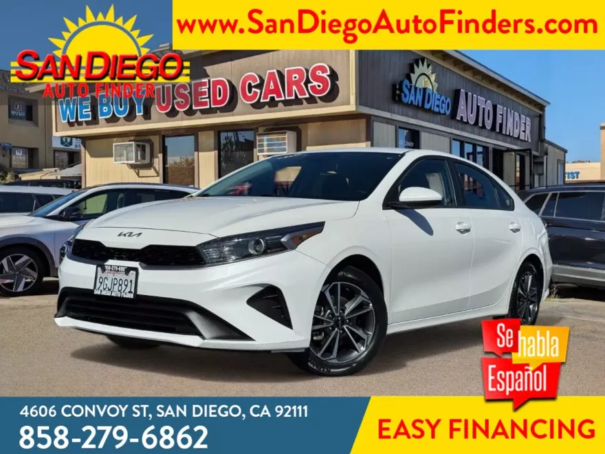 2023 Kia Forte LXS photo 1
