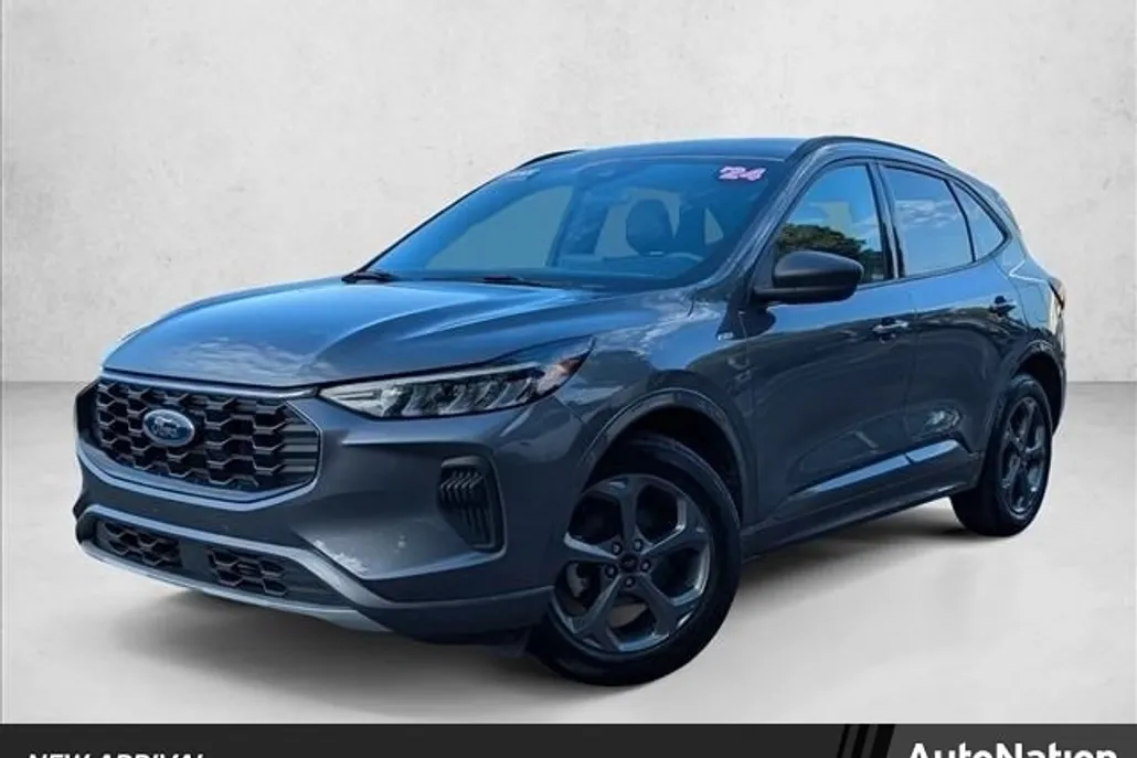 2024 Ford Escape ST-Line photo 1