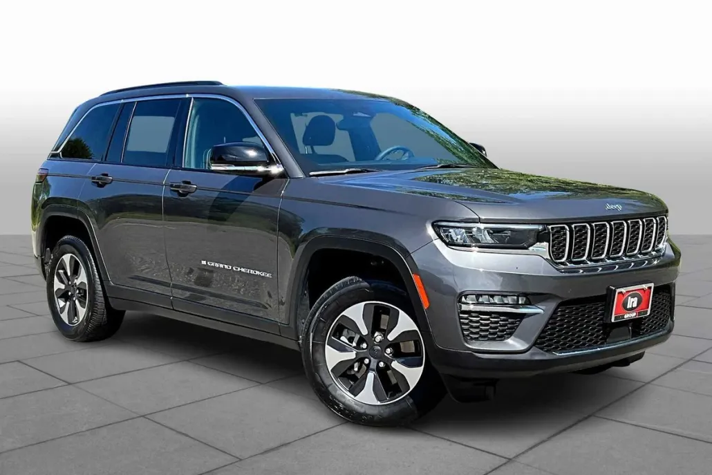 2024 Jeep Cherokee Limited 4xe photo 1