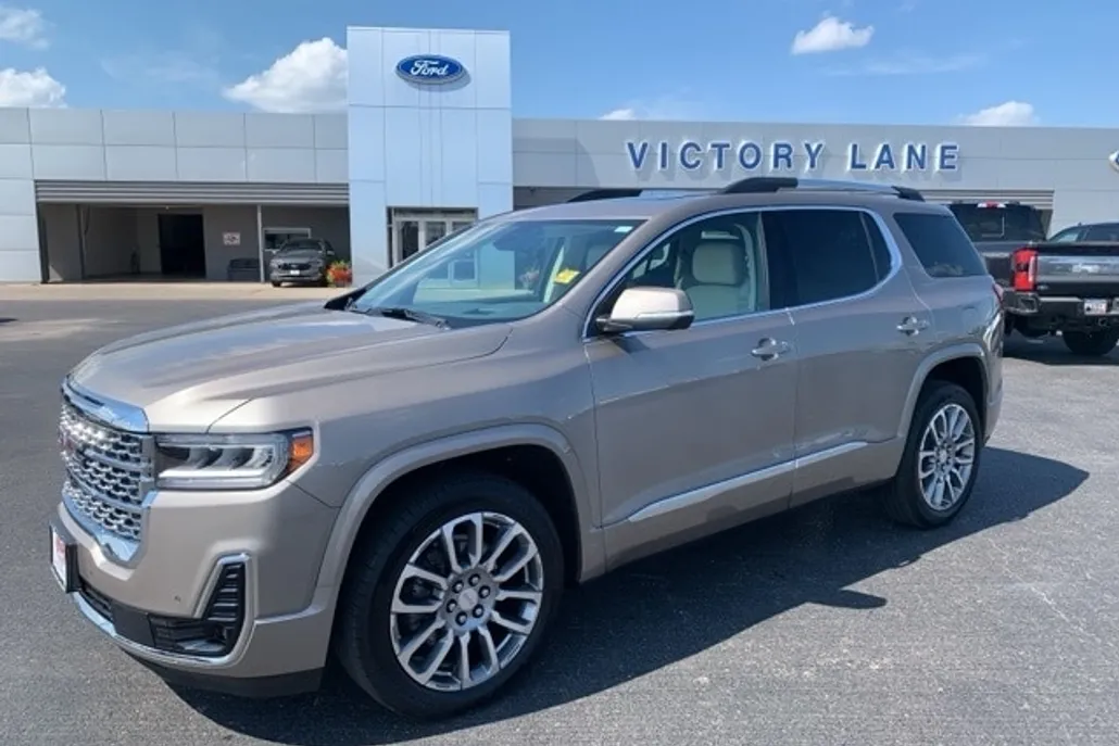 2023 Gmc Acadia Denali photo 1