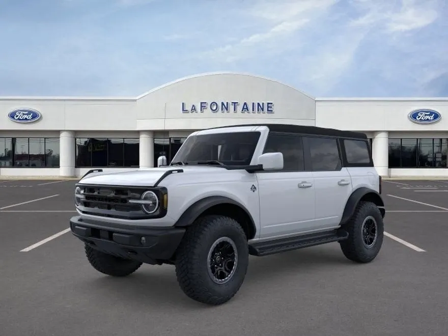 2025 Ford Bronco Outer Banks photo 1
