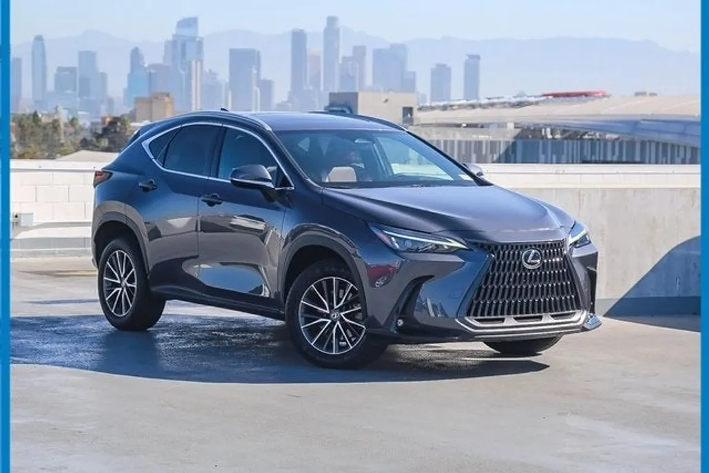 2022 Lexus NX 350 photo 1