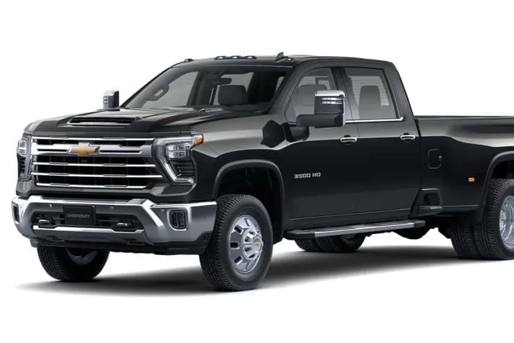2025 Chevrolet Silverado 3500HD LTZ photo 1