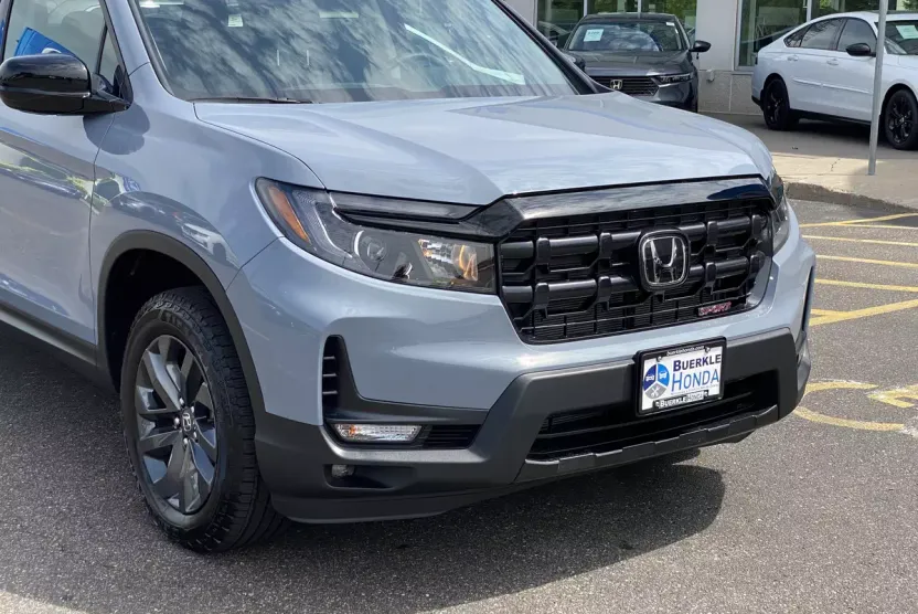 2025 Honda Ridgeline Sport photo 1