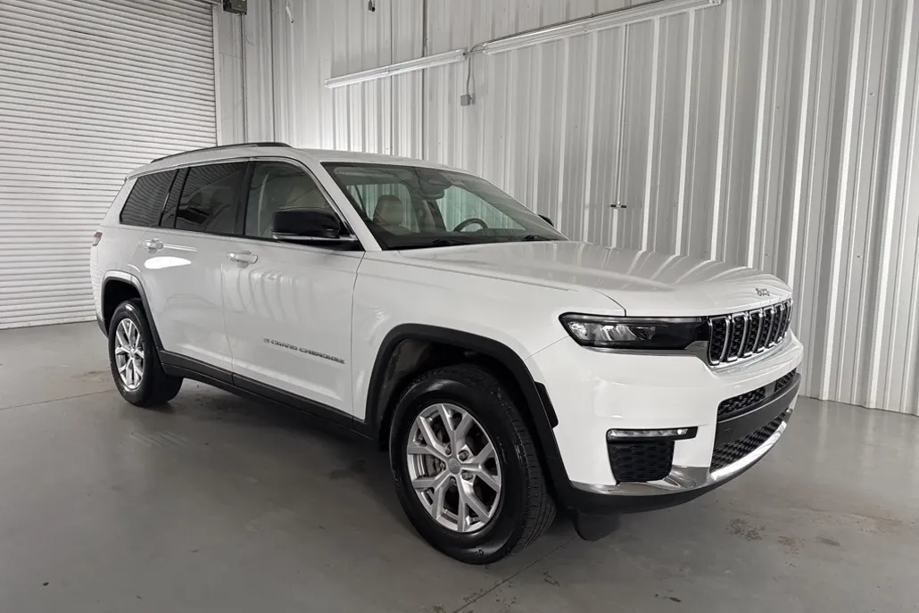 2022 Jeep Grand Cherokee Limited photo 1