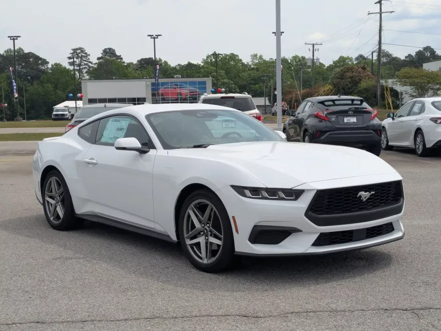 2025 Ford Mustang EcoBoost Premium photo 1