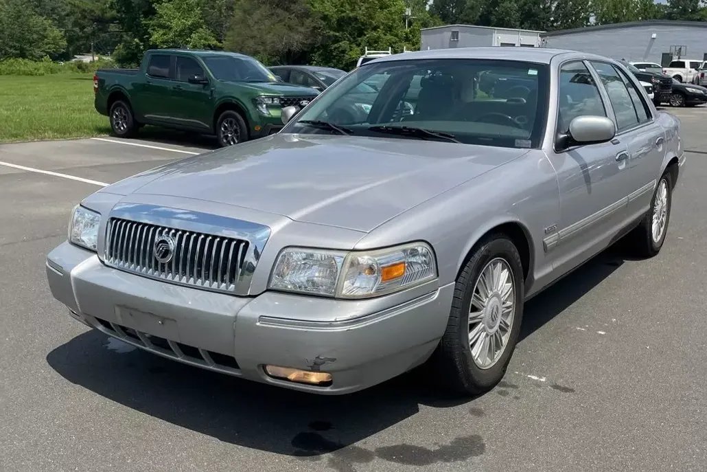 2010 Bmw 750Lxi 7-Series photo 1