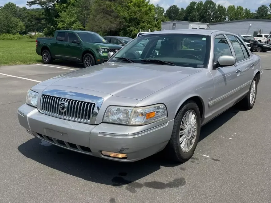 2010 Bmw 750Lxi 7-Series photo 1