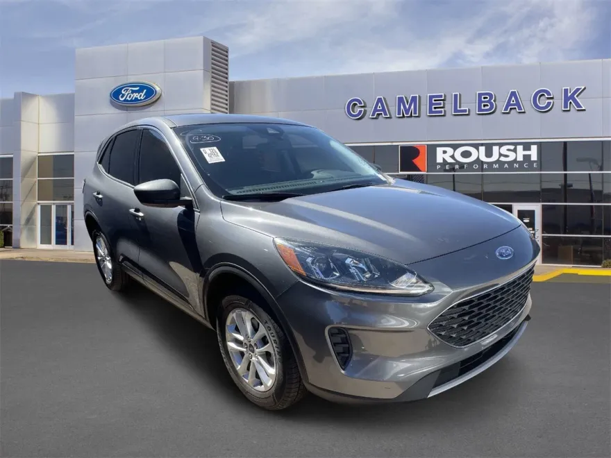 2022 Ford Escape Hybrid SE photo 1