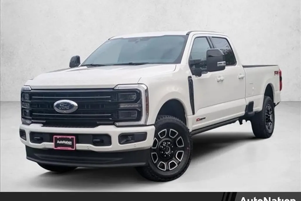 2026 Ford F-350 Platinum photo 1