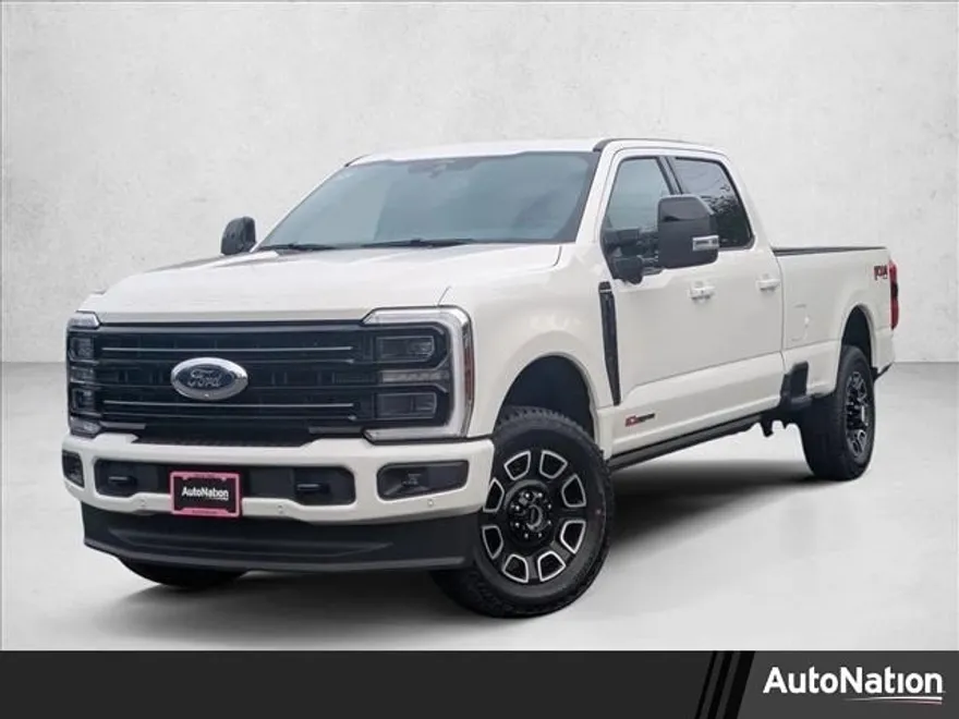 2026 Ford F-350 Platinum photo 1