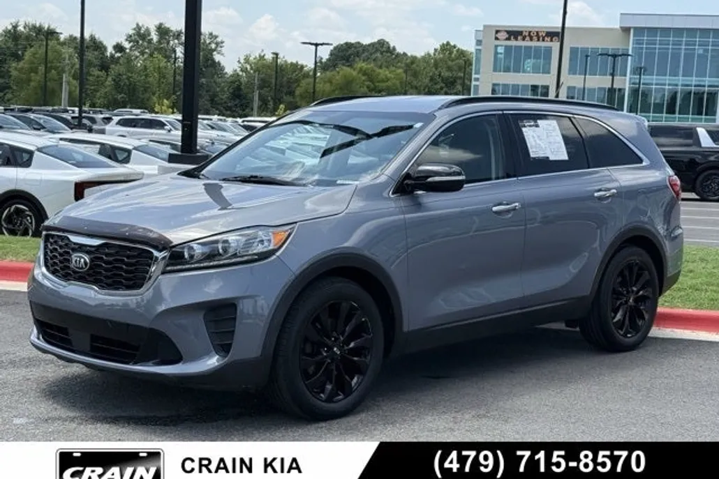2020 Kia Sorento S photo 1
