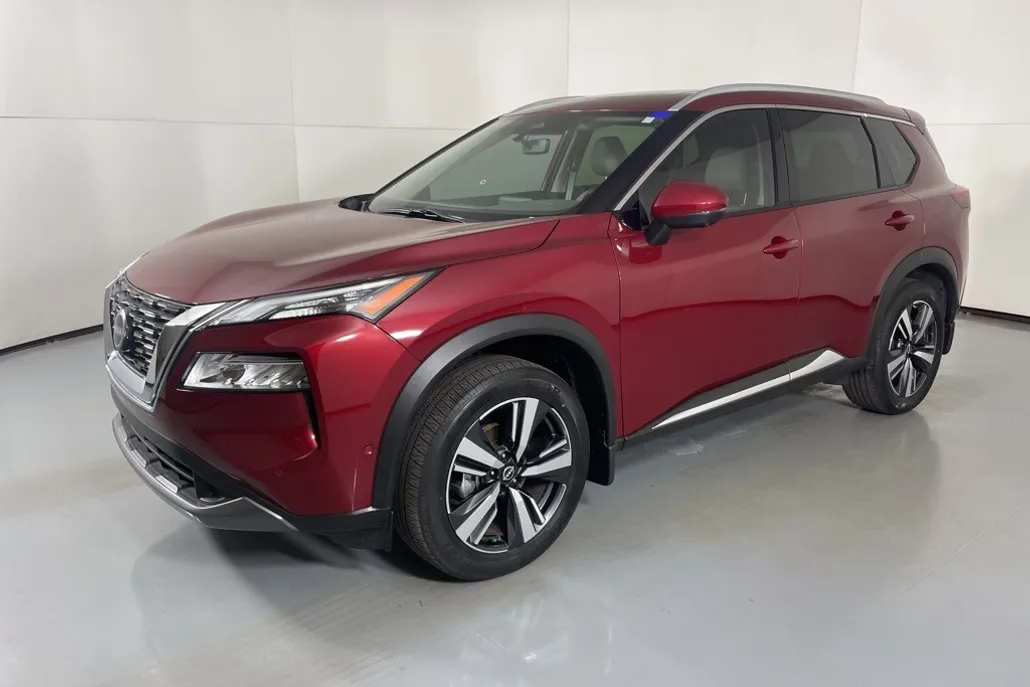 2023 Nissan Rogue SL photo 1