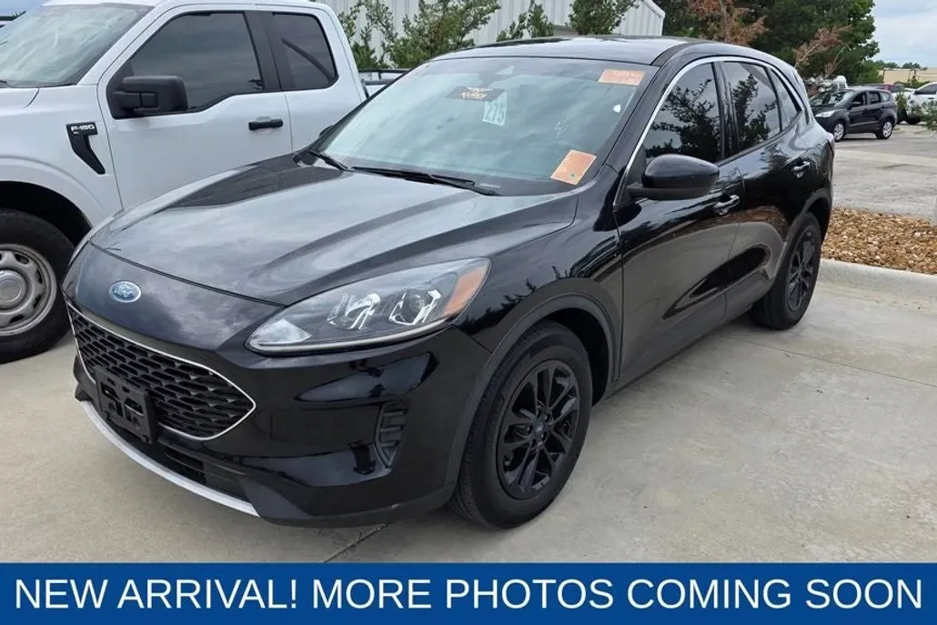 2020 Ford Escape SE photo 1