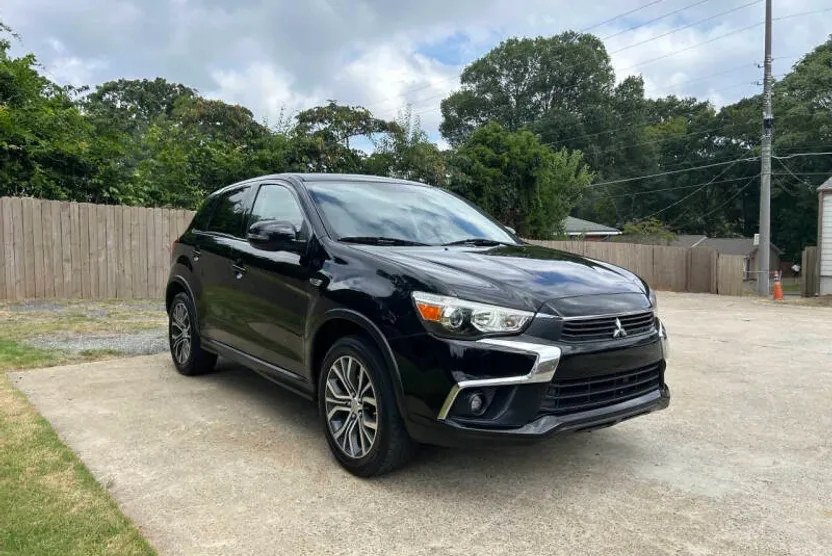 2016 Mitsubishi Outlander Sport ES photo 1