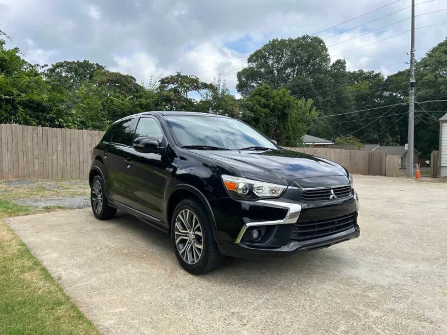 2016 Mitsubishi Outlander Sport ES photo 1