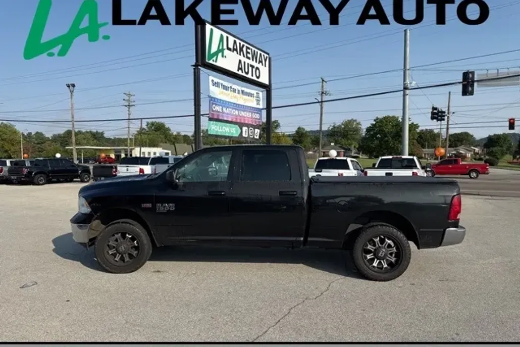 2019 Ram 1500 Classic SLT photo 1