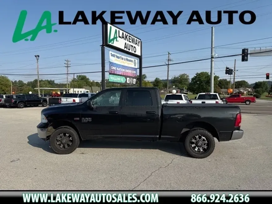 2019 Ram 1500 Classic SLT photo 1