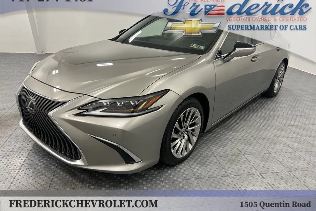 2019 Lexus ES 350 Ultra Luxury photo 1