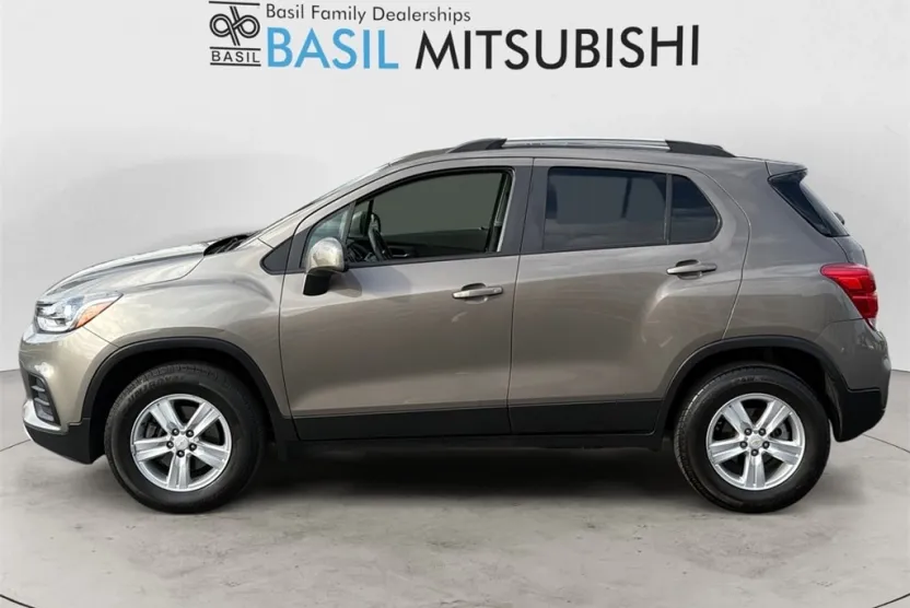 2021 Chevrolet Trax LT photo 1