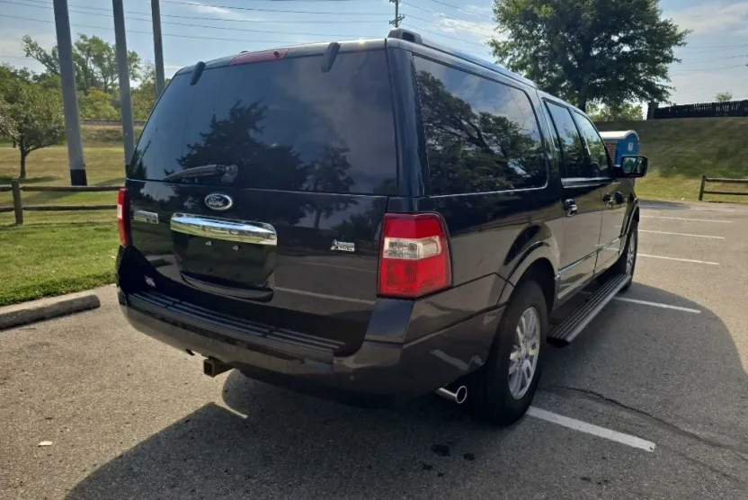 2012 Ford Expedition EL Limited photo 1