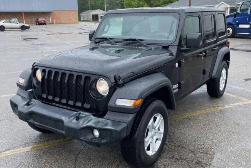 2018 Jeep Wrangler Unlimited Sport photo 1