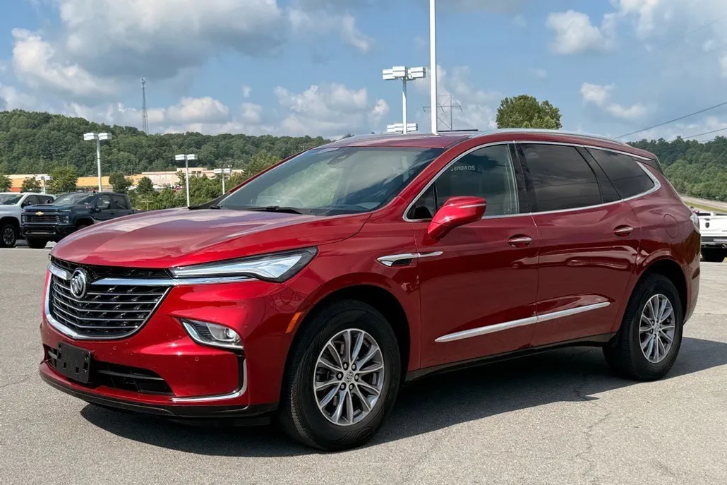 2024 Buick Enclave Premium photo 1
