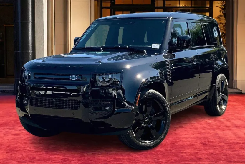 2025 Land Rover Defender 110 X-Dynamic SE photo 1